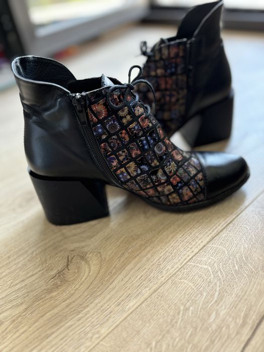 Дамски боти Мартини