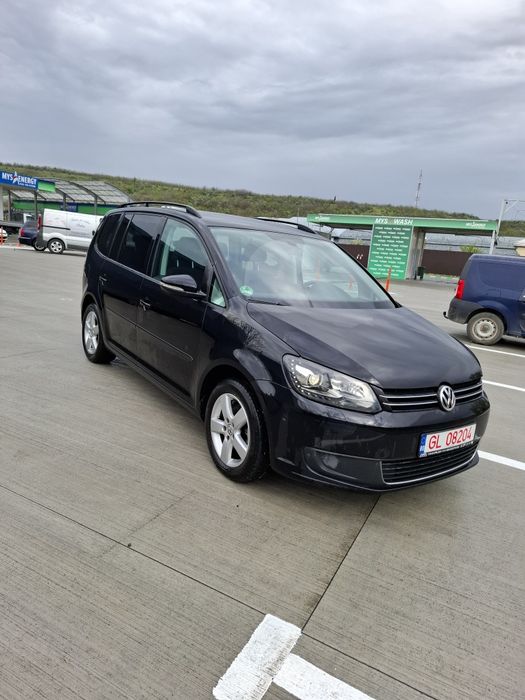 Vând Volkswagen touran 7 locuri Automat 2012