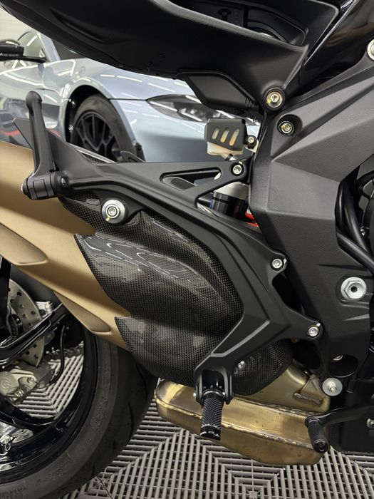 MV Agusta Brutale 800 • 637km parcursi