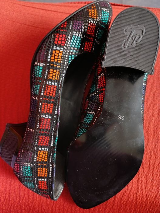 Pantofi superbi din piele, noi, masura  37,5