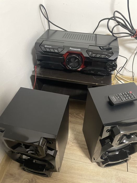 Vand Sistem Panasonic 450 w nou blutooth , usb , Aux  , Radio fm