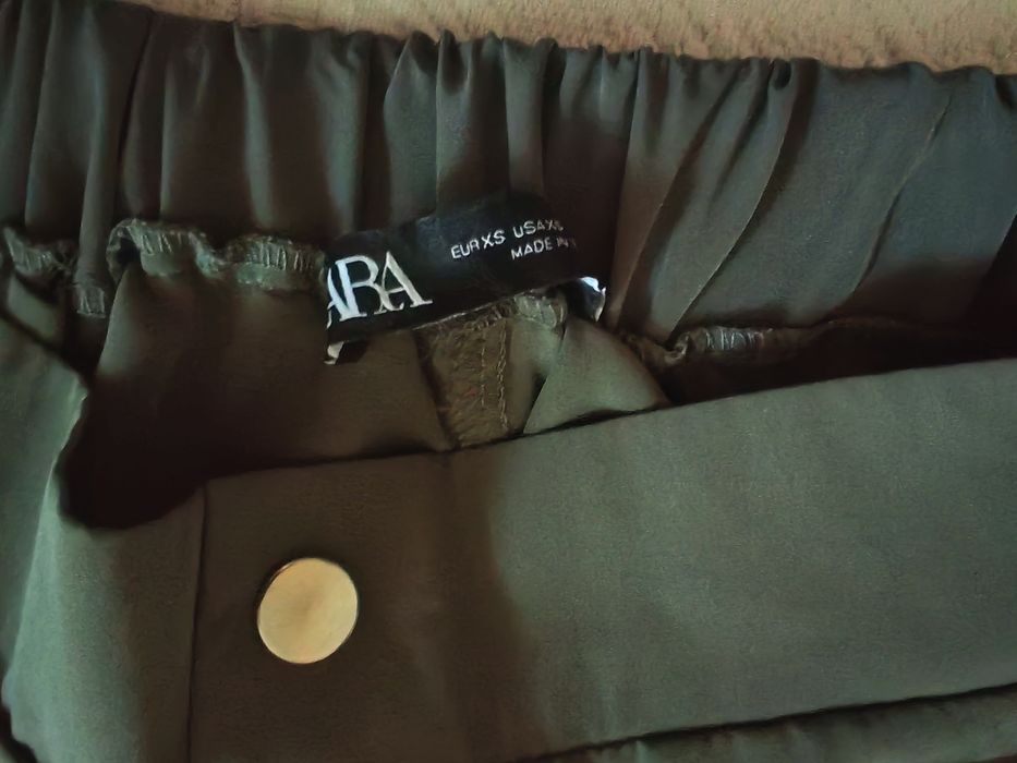 Pantaloni Zara marimea XS,purtati o data