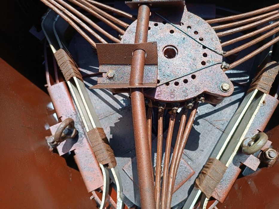 Трасфарматор сотилади