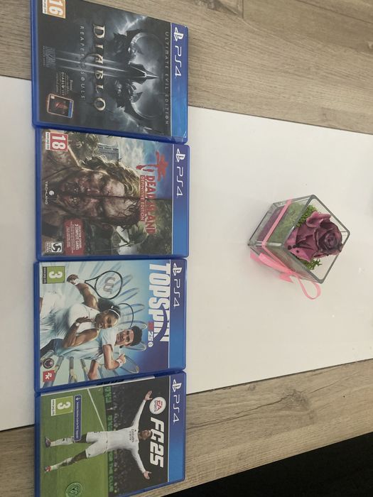 Продавач Sony PS4