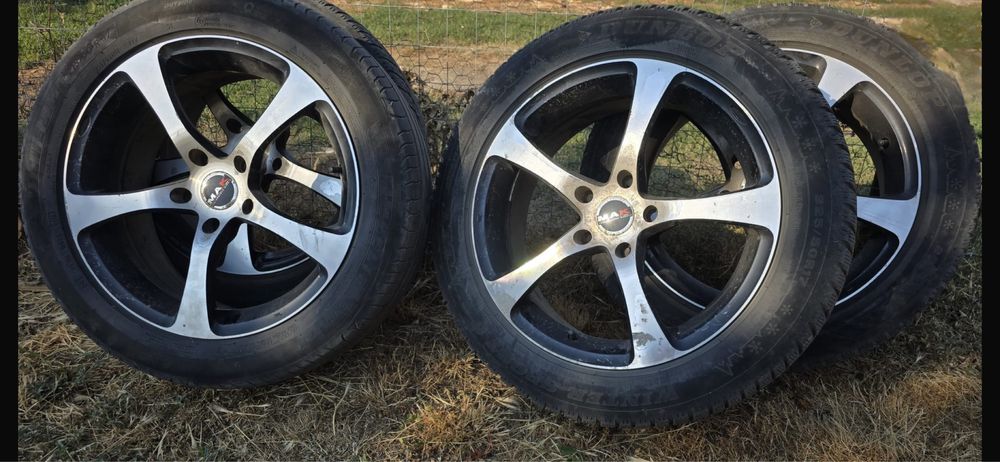 Roti 17 cu anvelope de iarna