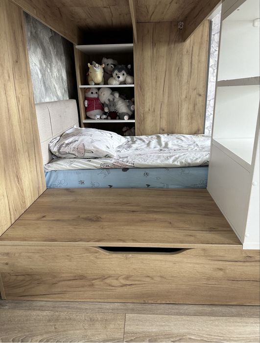 Кровать двухъярусная