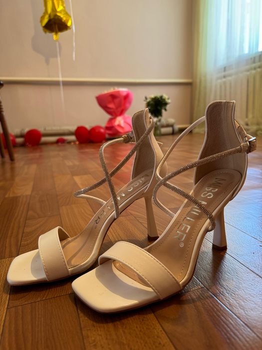 Туфли белые на выход