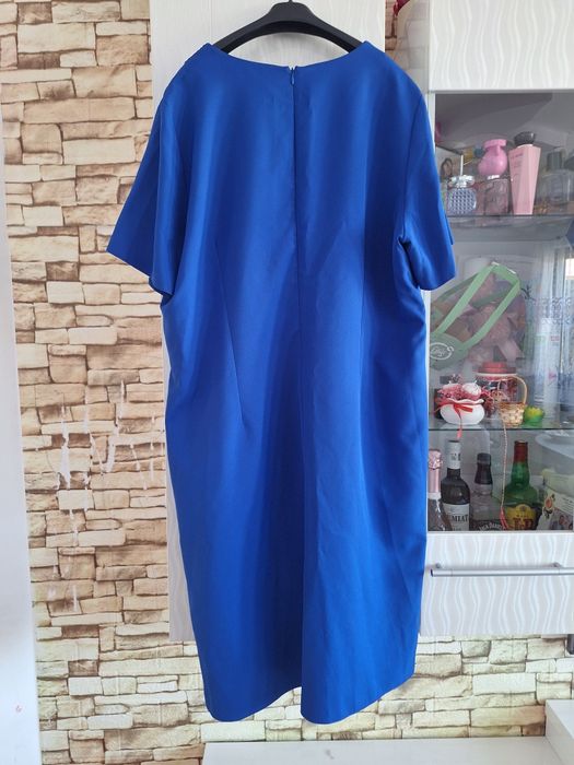 Vând rochie eleganta cu sacou