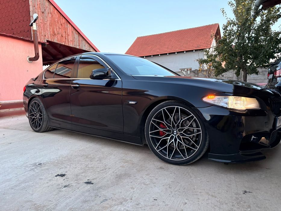 Vând BMW F10, an fabricație 2011, motor N47, cu 285.000 km reali