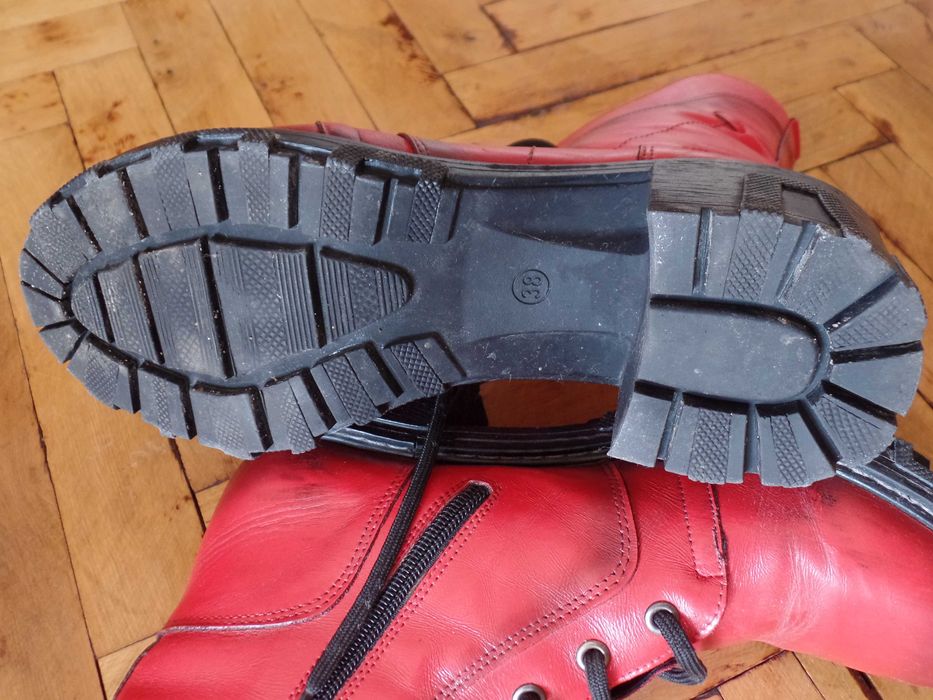 Дамски кубинки естествена кожа червени 38