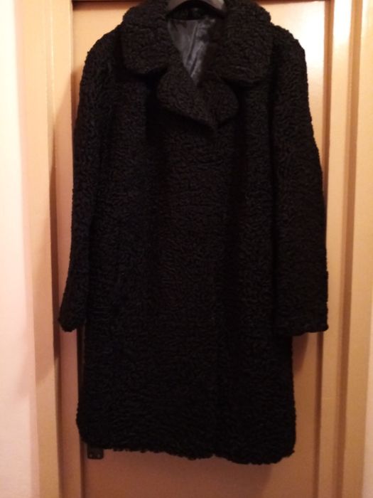 Vând haina Bukhara Karacul