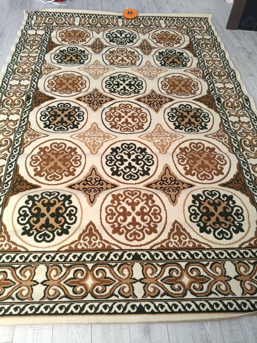 Продаю ковры на 2х3