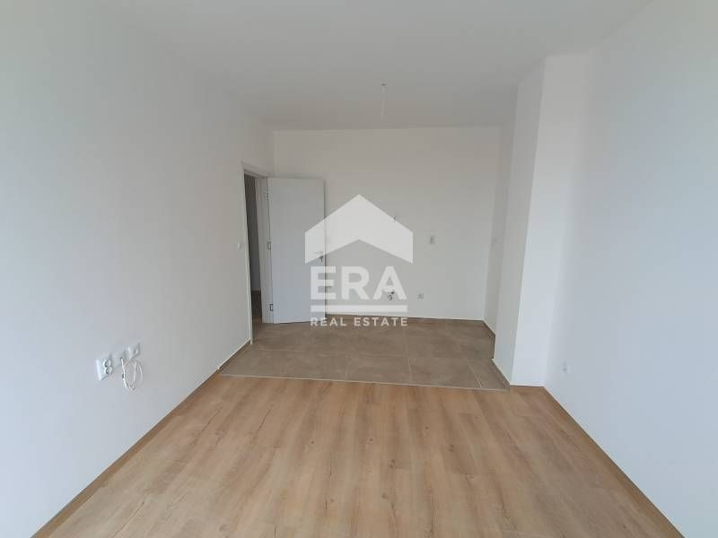 Продава се Двустаен апартамент в Поморие - 58 кв.м за 1638 €/кв.м - Снимка #2