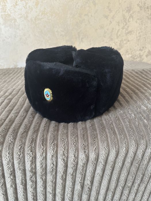 Продам военну шапку ушанку (черного цвета)