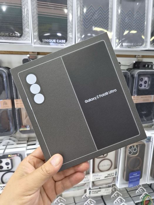 Samsung Z fold 8 va Z fold 8 ultra