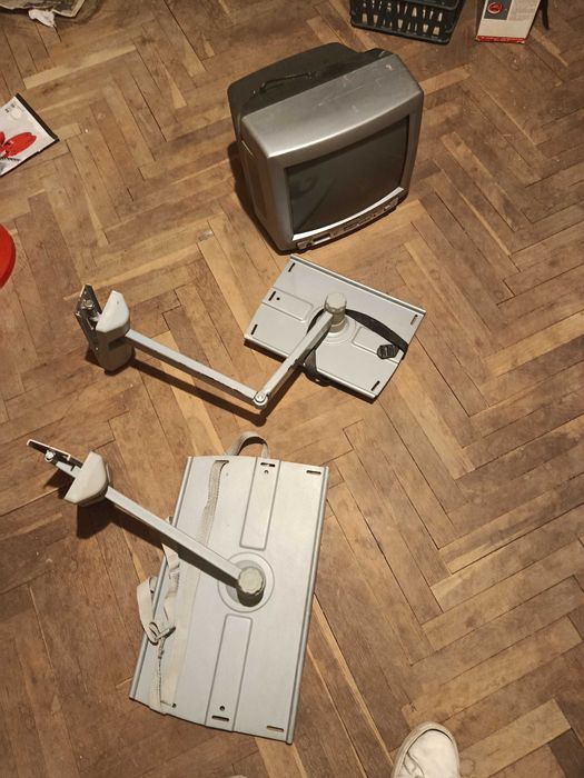 Стенни стойки за телевизор с кинескоп - 2 броя: за 14" и за 25" ТВ