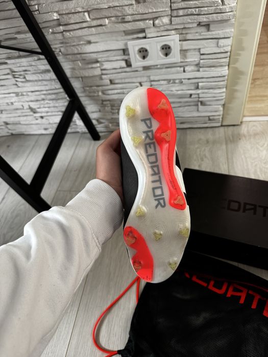 Футболни бутонки, adidas predator ELITE FG, 42