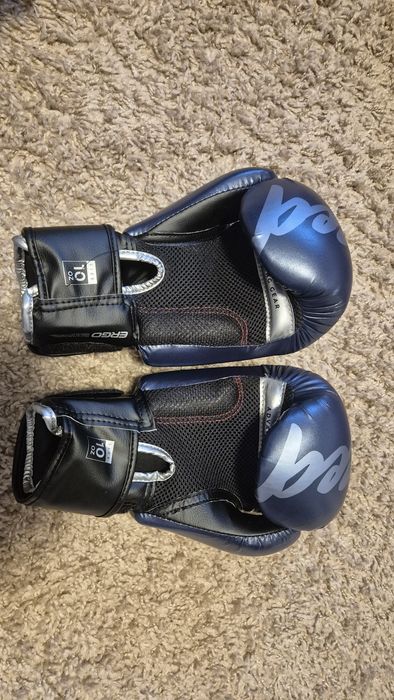Vand manusi box / kick boxing noi cu tot cu fase elastice