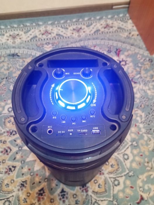 Это портативная акустическая система ZQS6201.