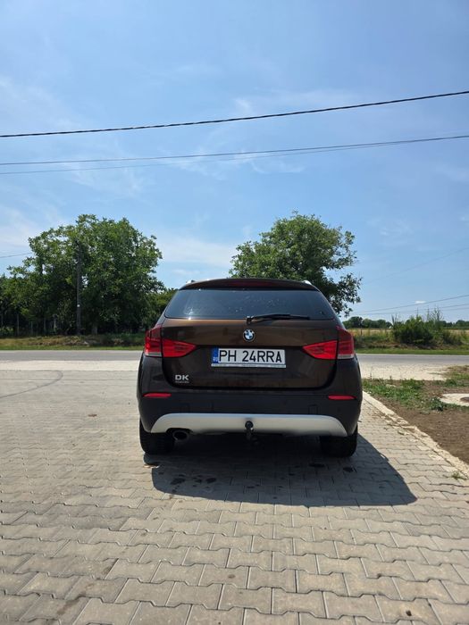 BMW X1 2011 — imagine 5
