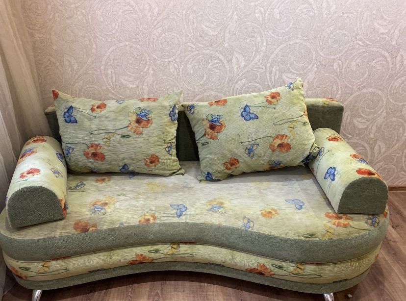 Продам диван в хорошем состоянии