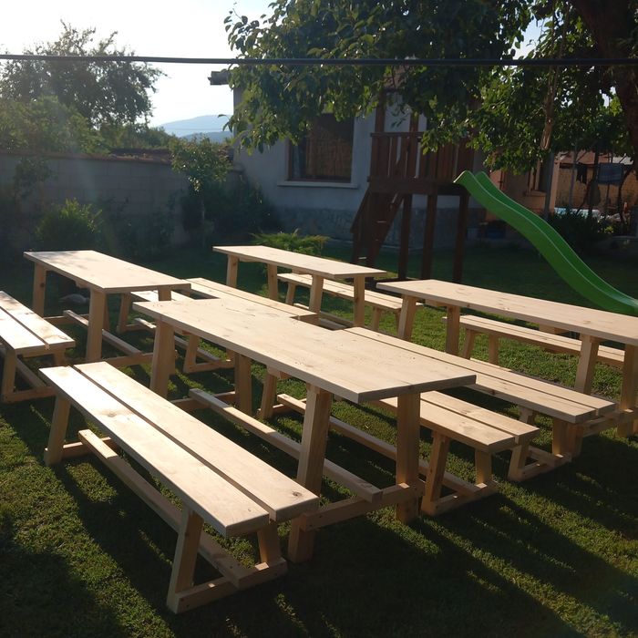 Маса с две пейки