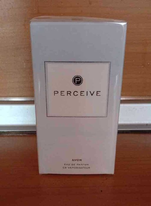 Парфюми Avon и Oriflame