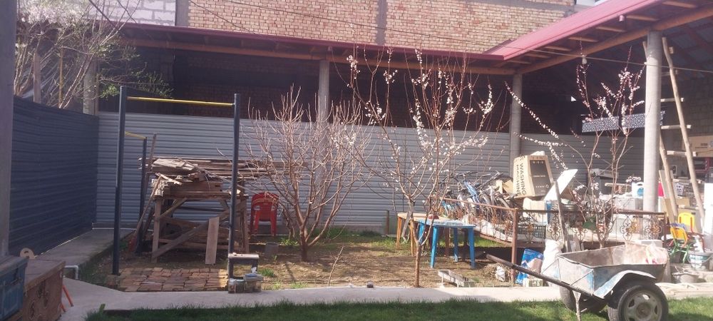 Аренда участок 2.5 сотих земля и навес 15метр  на 5 метр