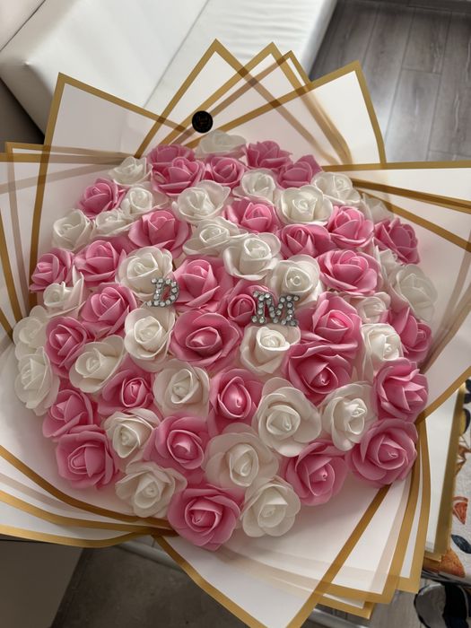 Луксозни букети от рози