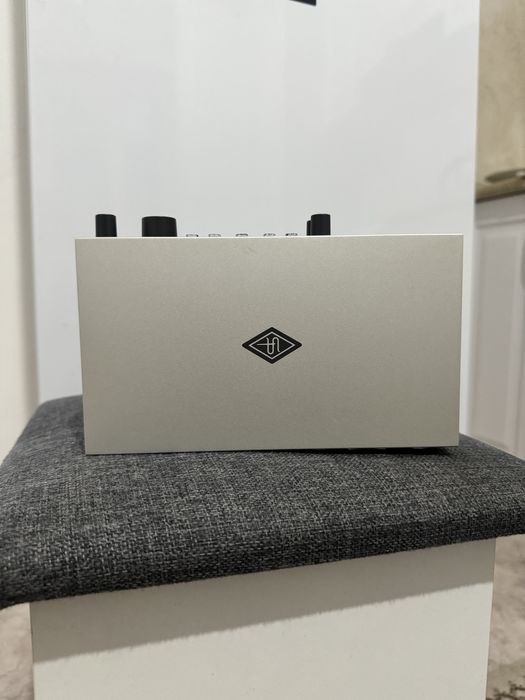 Звуковая карта VOLT 4