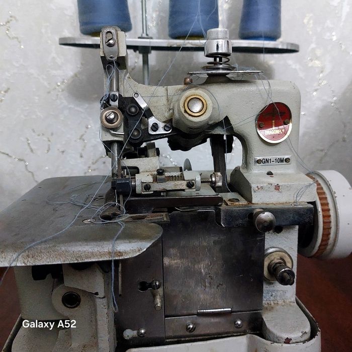 Продам оверлог бытавой 3х ниточный