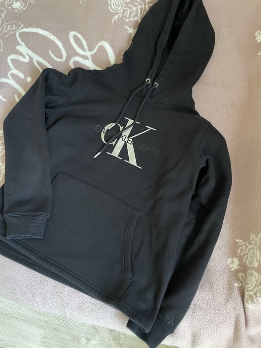 Горнища на Calvin Klein