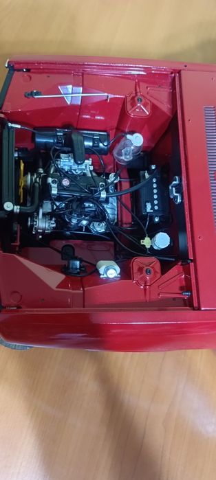 Machetă Dacia 1300 , scara 1:8 (DeAgostini)