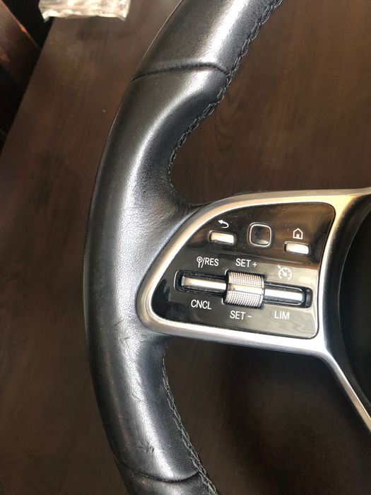 Волан и airbag от Мерцедес.