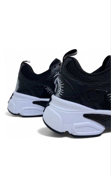 Продам кроссовки под Dior