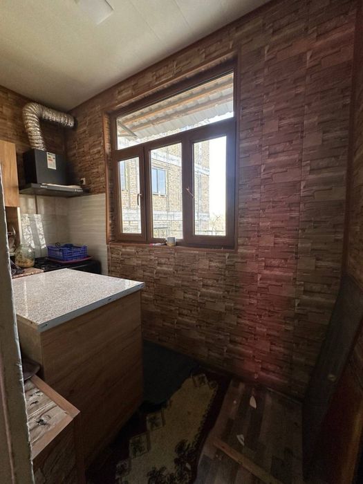 Мирабадский р-н Куйлюк (Qo’yliq) массив 1 2/3/4 46м2 балкон 1.5х3