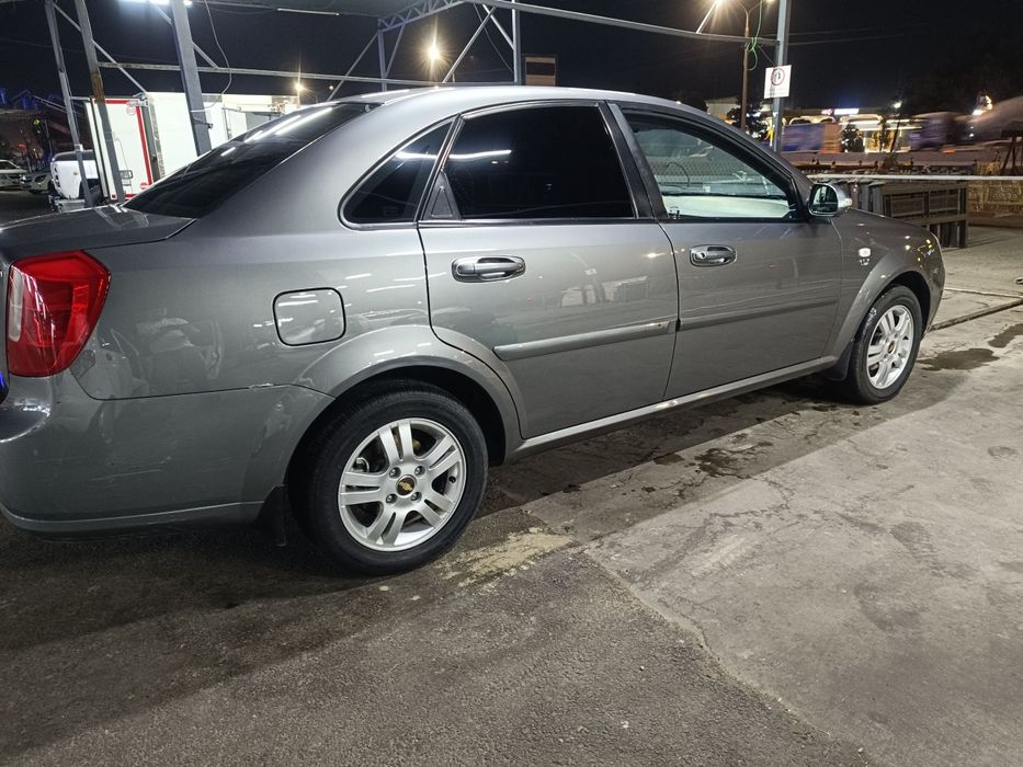 Lacetti 2012 arenda