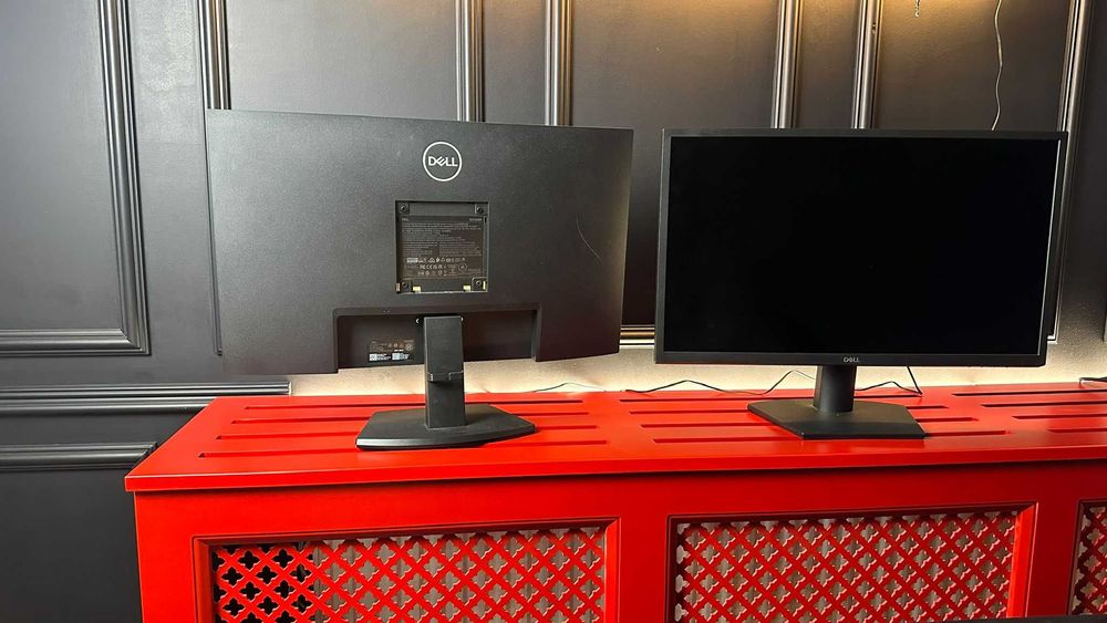 Unitate GAMING + 2 monitoare de vanzare