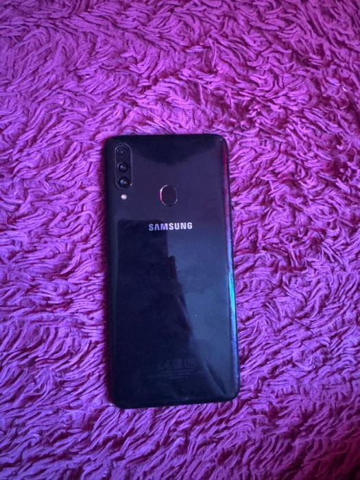 Телефон Самсунг A20s