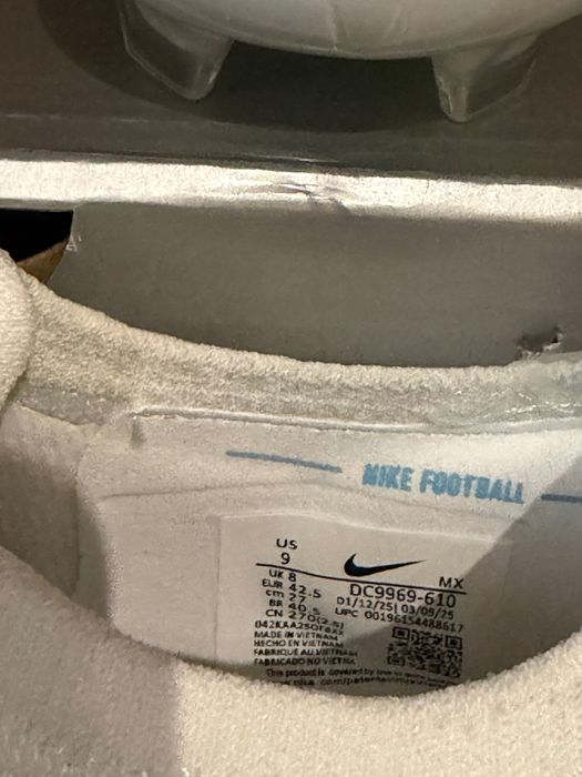 Футболни  обувки