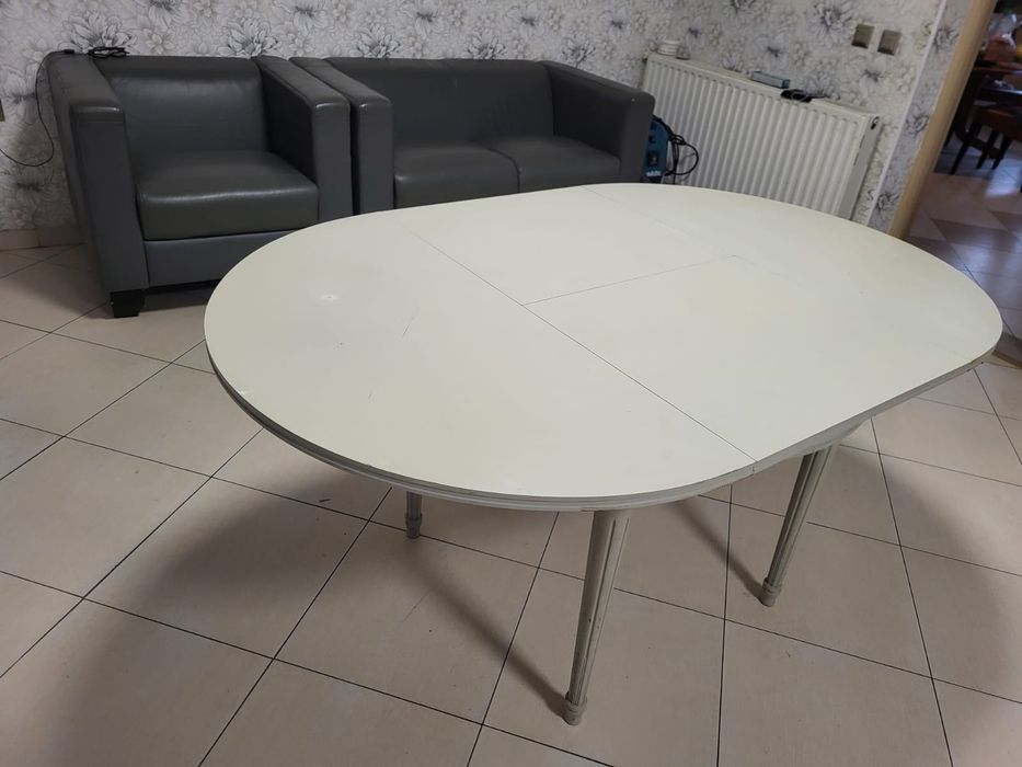 Vand 4 mese bucatarie/sufragerie,lemn masiv