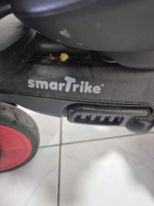Tricicleta pliabila Smart Trike rosu