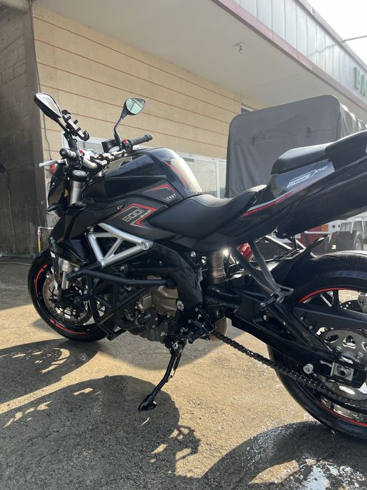 Moto Benelli  Tnt600i. Italia