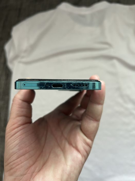 Продам vivo v25, 256 гб