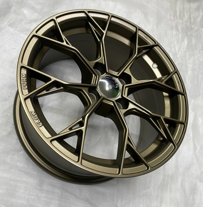 Кованые диски R15 Flow Form с резиной Continental