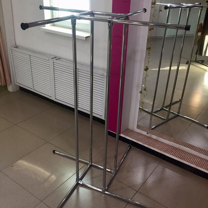 Стойки разные гардеробные