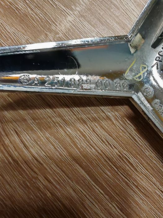 Оригинална емблема Мл164