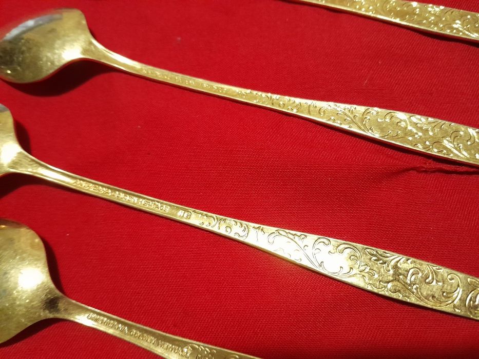 Tacâmuri vintage stare bună