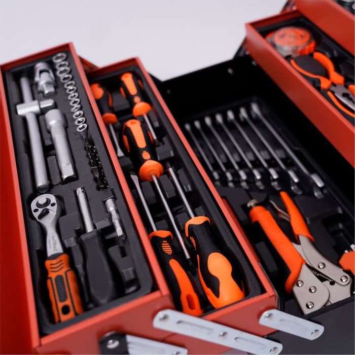 85 Части Немски Куфар с Инструменти KraftWorld 85 части