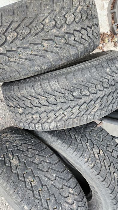Зимняя резина  255/65 R16
